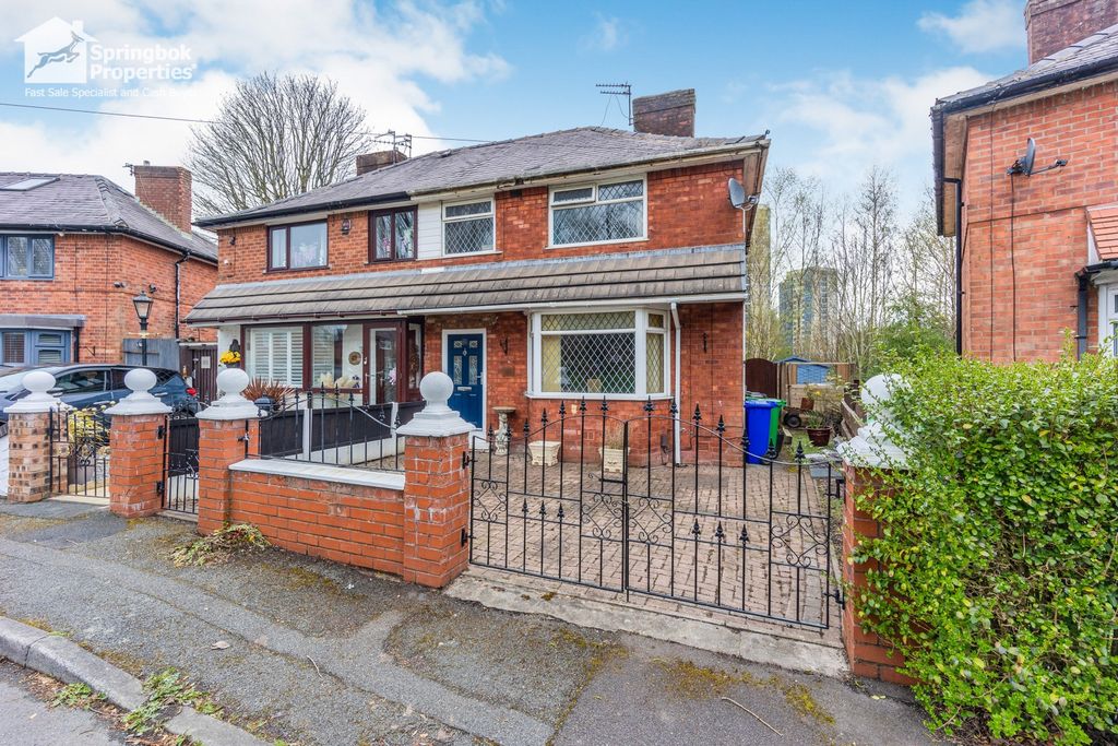 Property photo 1 of 18 Front View