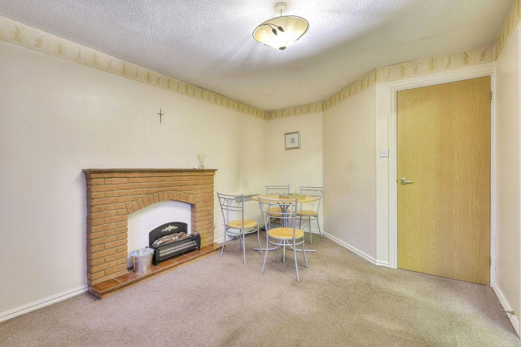 Property photo 2 of 13 Lounge Diner