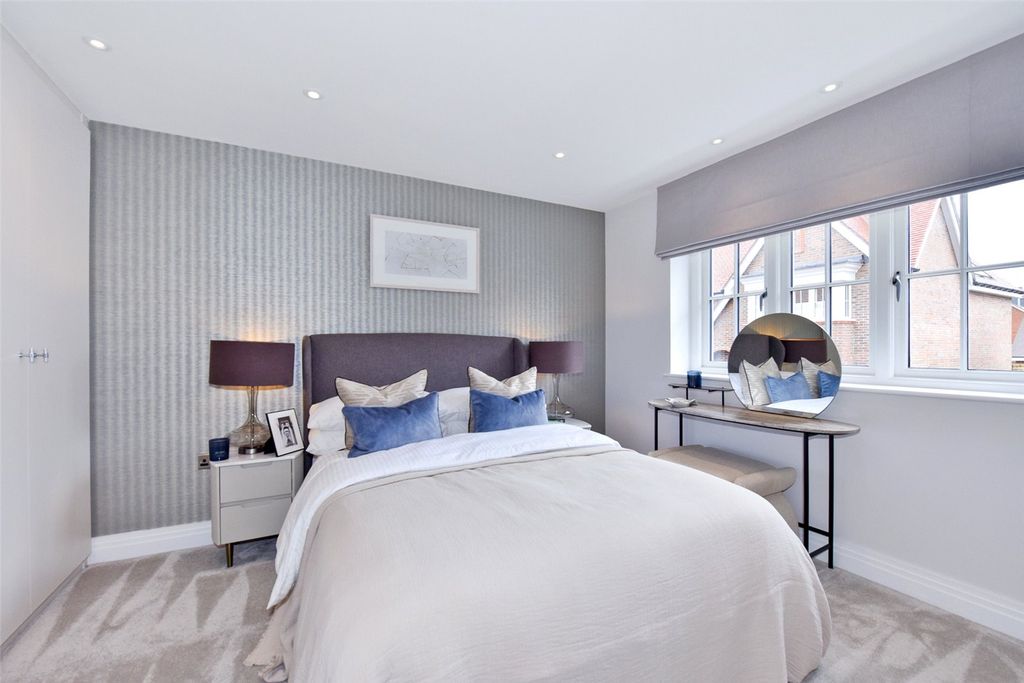 Property photo 2 of 14 Picture 2