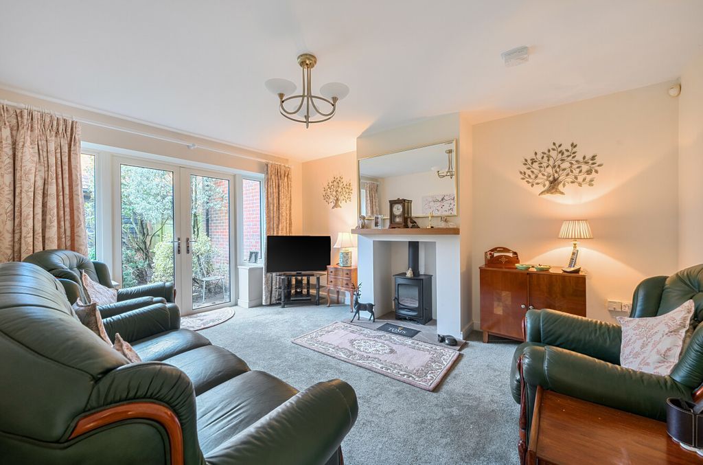 Property photo 2 of 12 1406451-16-697A40...