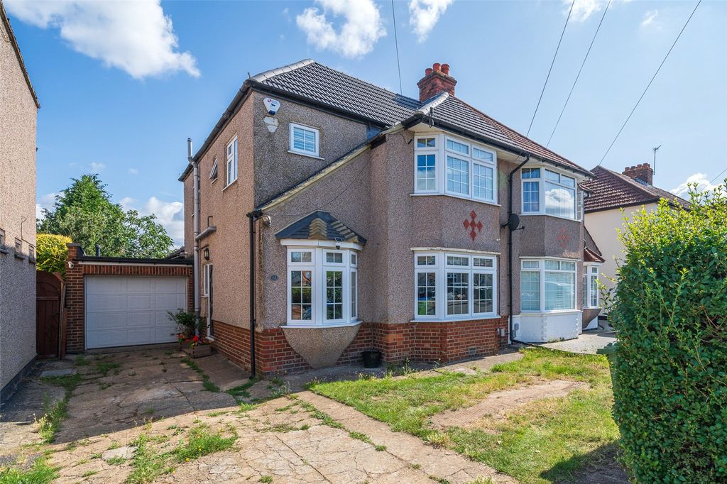 Property photo 1 of 16 External