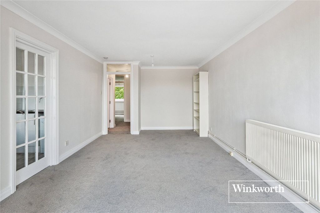 Property photo 1 of 15 Picture No. 12