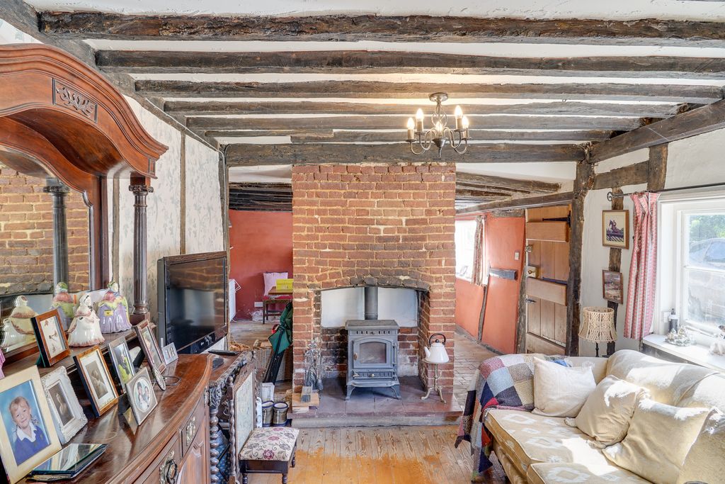 Property photo 3 of 11