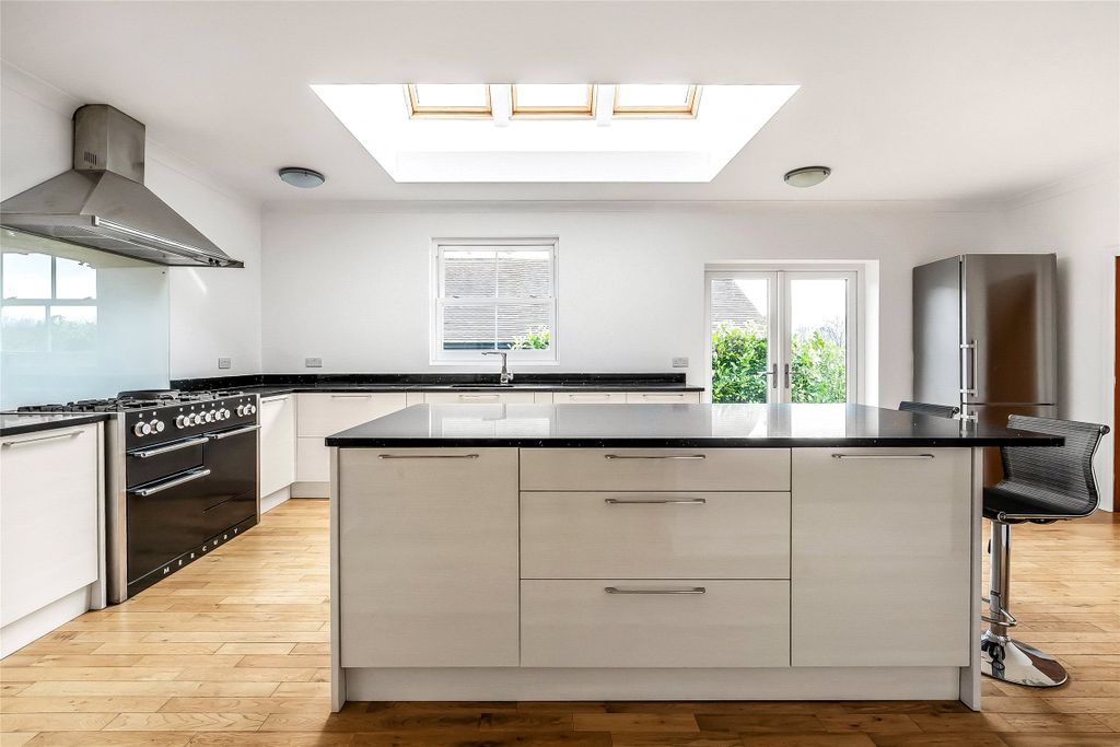 Property photo 3 of 17 Picture No. 09