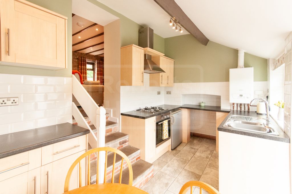 Property photo 2 of 21 Kitchen