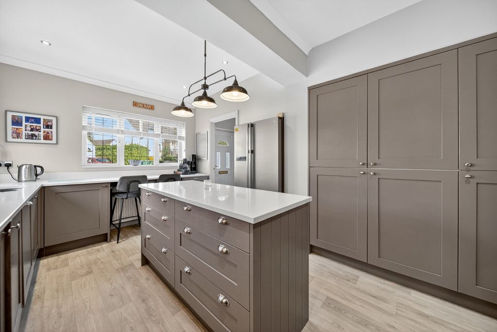 Property photo 3 of 25 Picture No. 07