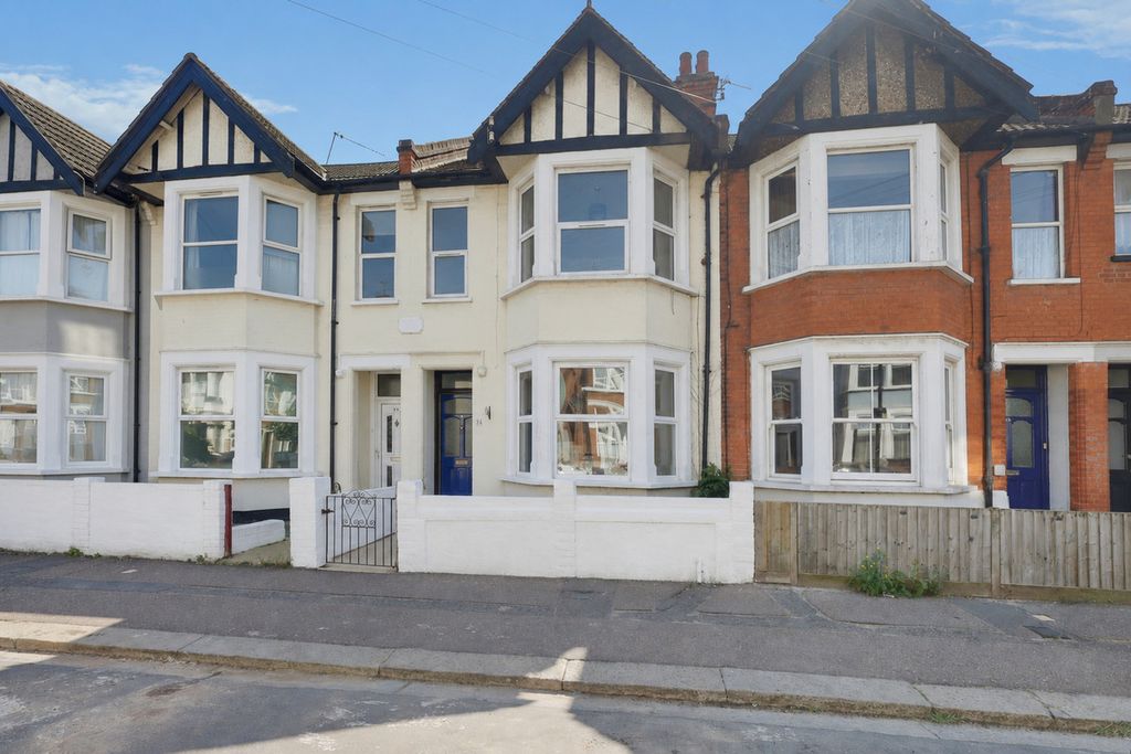 Property photo 1 of 38