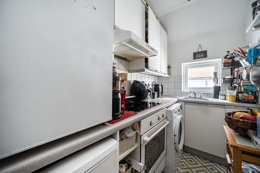 Additional image 18 of 1 bed flat for saleForlease Rd, Maidenhead SL6