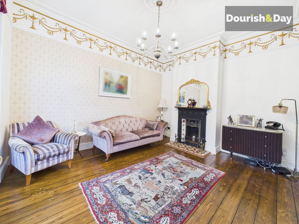 Property photo 3 of 23 Living Room