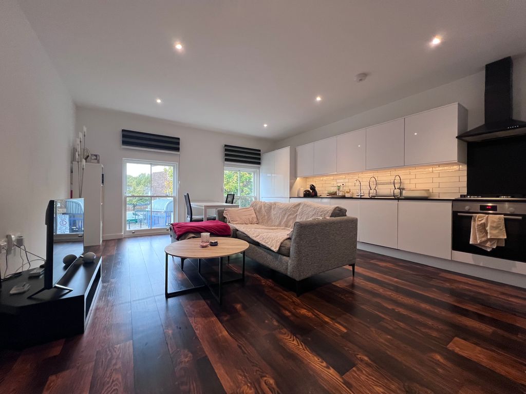 Property photo 2 of 7