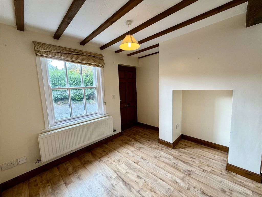 Property photo 2 of 8 Picture No. 25