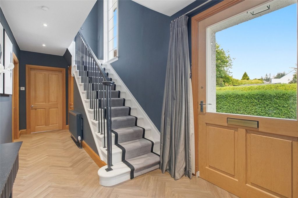 Additional image 14 of 4 bed detached house for saleLymekilns, 6 Wellknowe Road, Thorntonhall, Glasgow G74