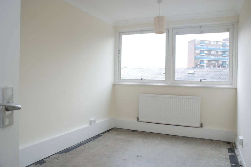 Property photo 1 of 4