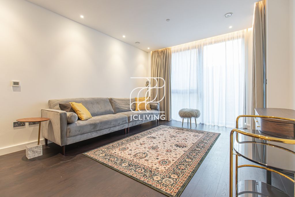 Property photo 1 of 11 Haines Houseï¼Œ 10 Charles Clowes Walkï¼Œ Nine Elms Sw11