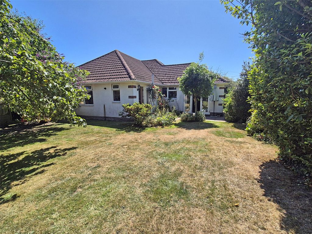 Property photo 2 of 12 Picture No. 21