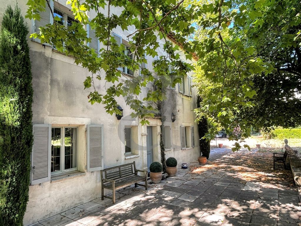 Property photo 2 of 23