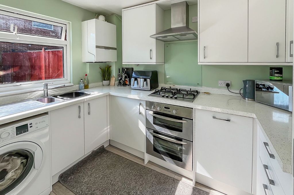 Property photo 2 of 11 Picture No. 04