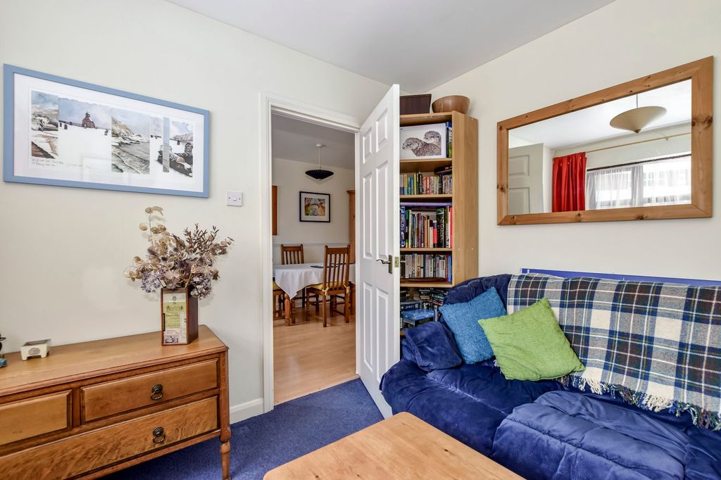 Property photo 2 of 39