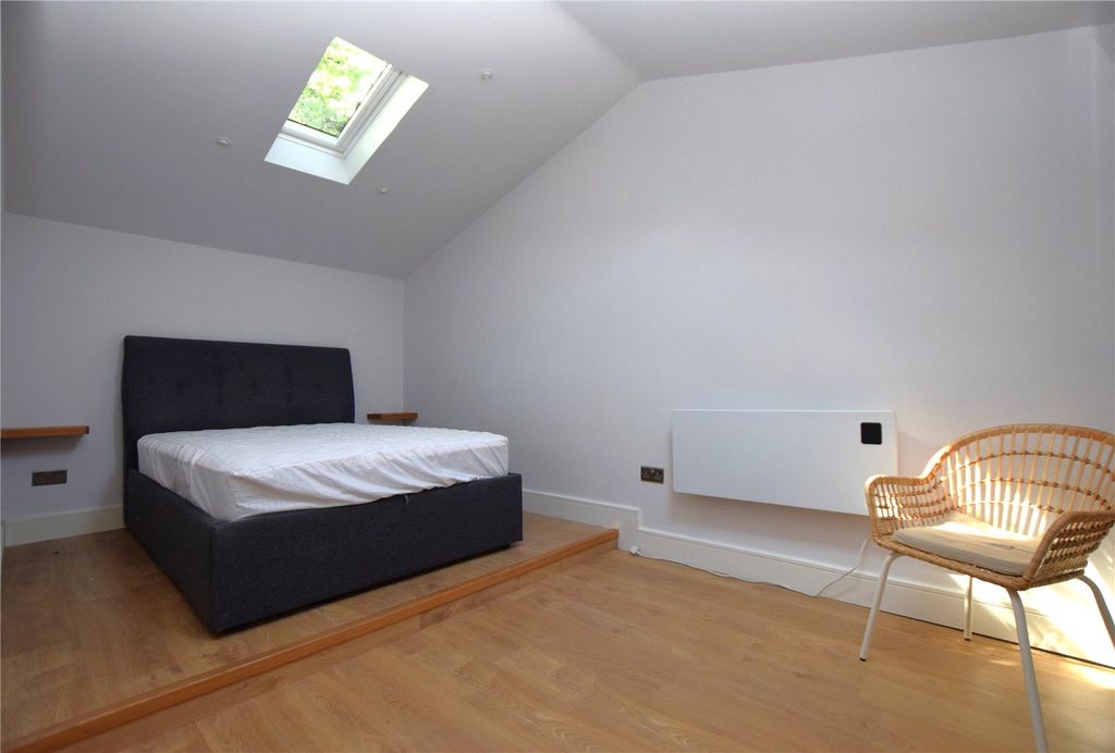 Property photo 2 of 8 Bedroom