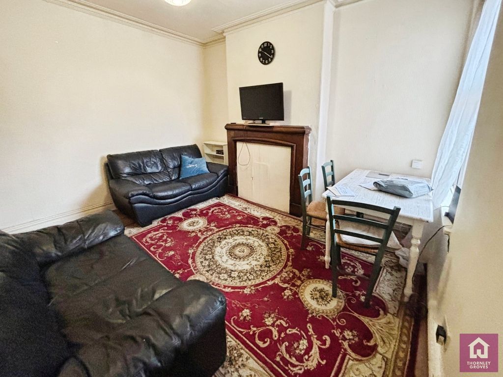 Property photo 3 of 12 Picture No. 05