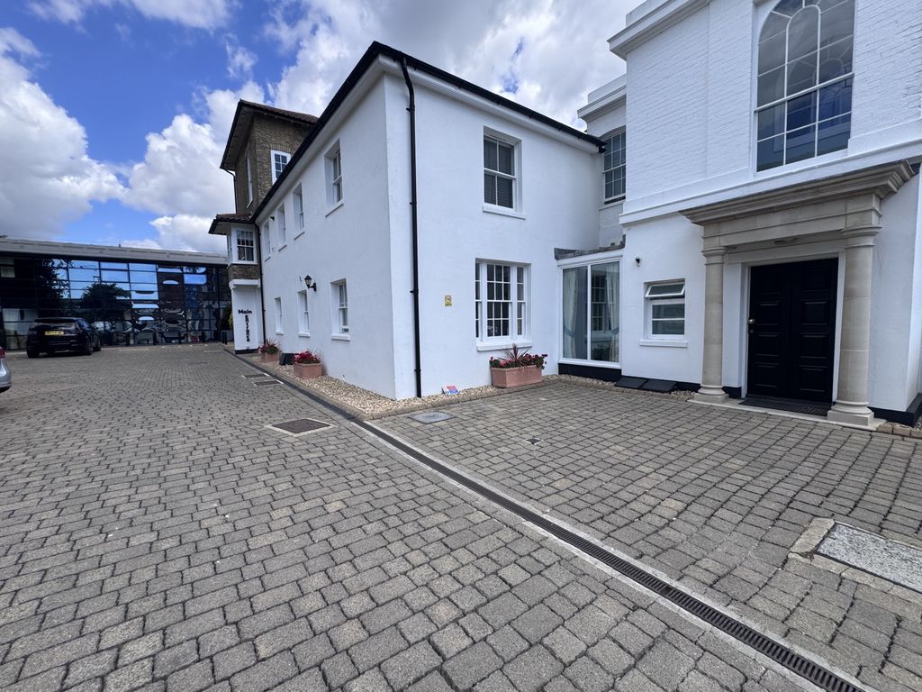 Property photo 1 of 8 Img_0048