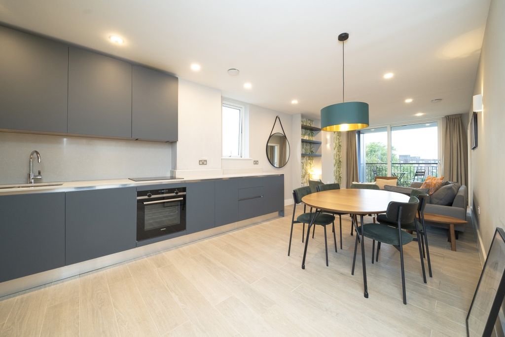Property photo 2 of 13 Kit_17, 22A Wyvil...