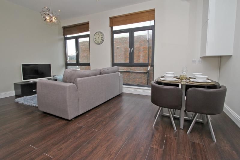 Property photo 2 of 10 Lounge 1