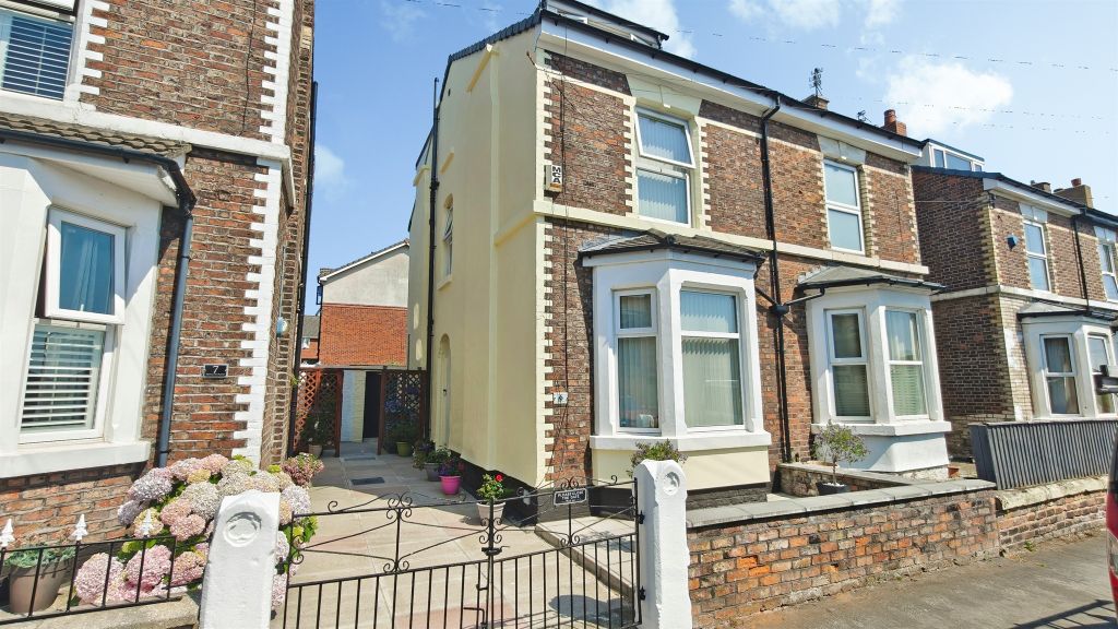 Property photo 1 of 23