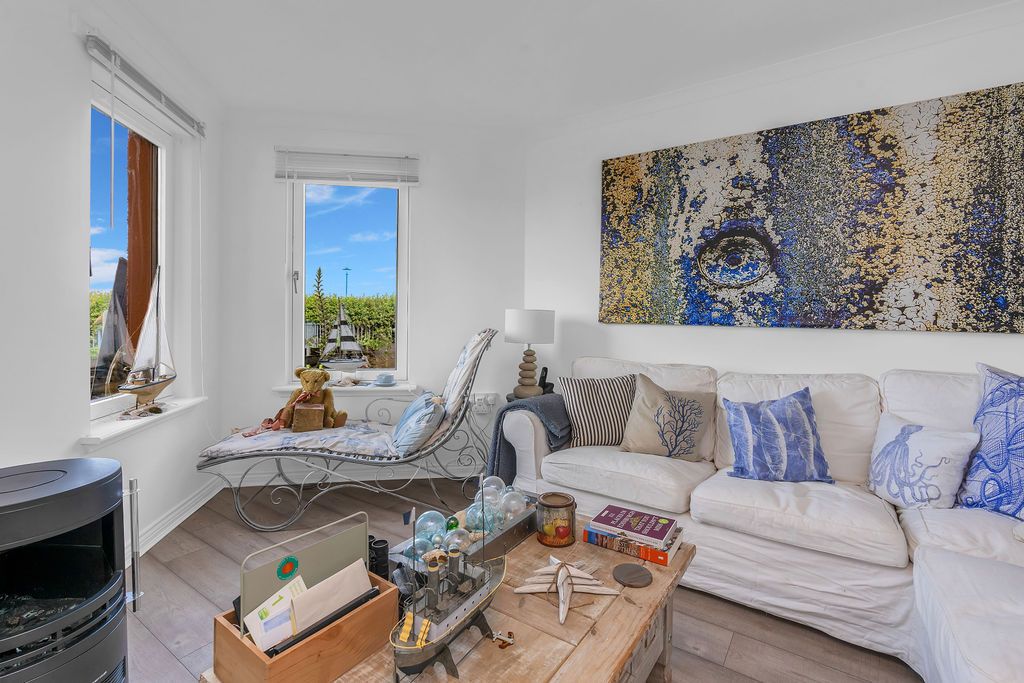 Property photo 1 of 17 Photo 1