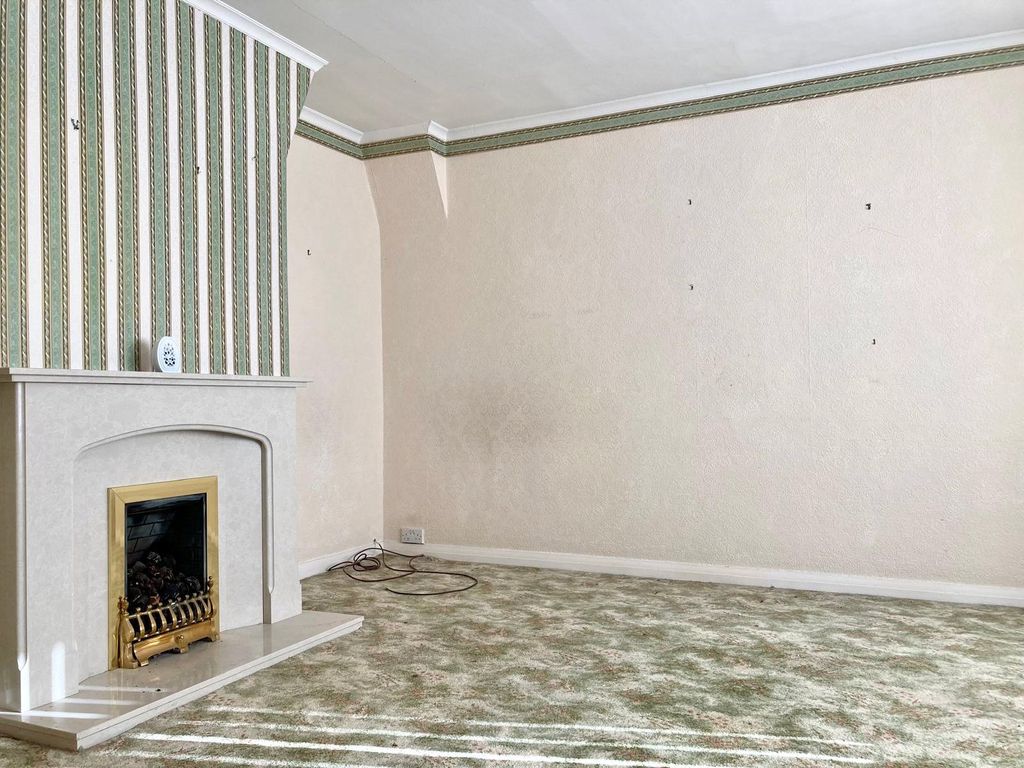 Property photo 3 of 13 Picture No. 02