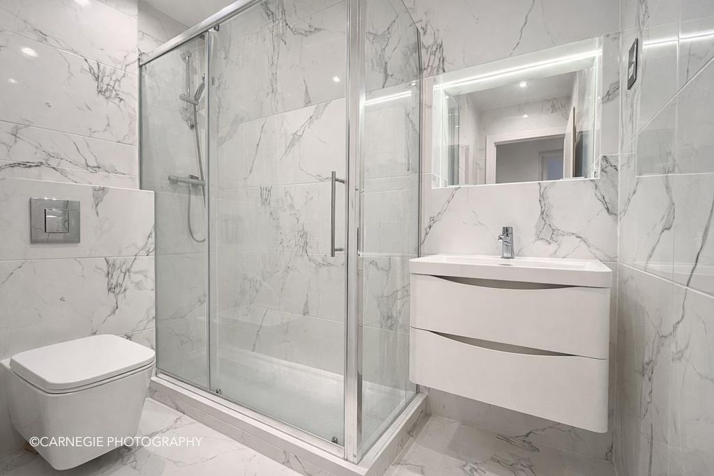 Property photo 3 of 16 Shower Room