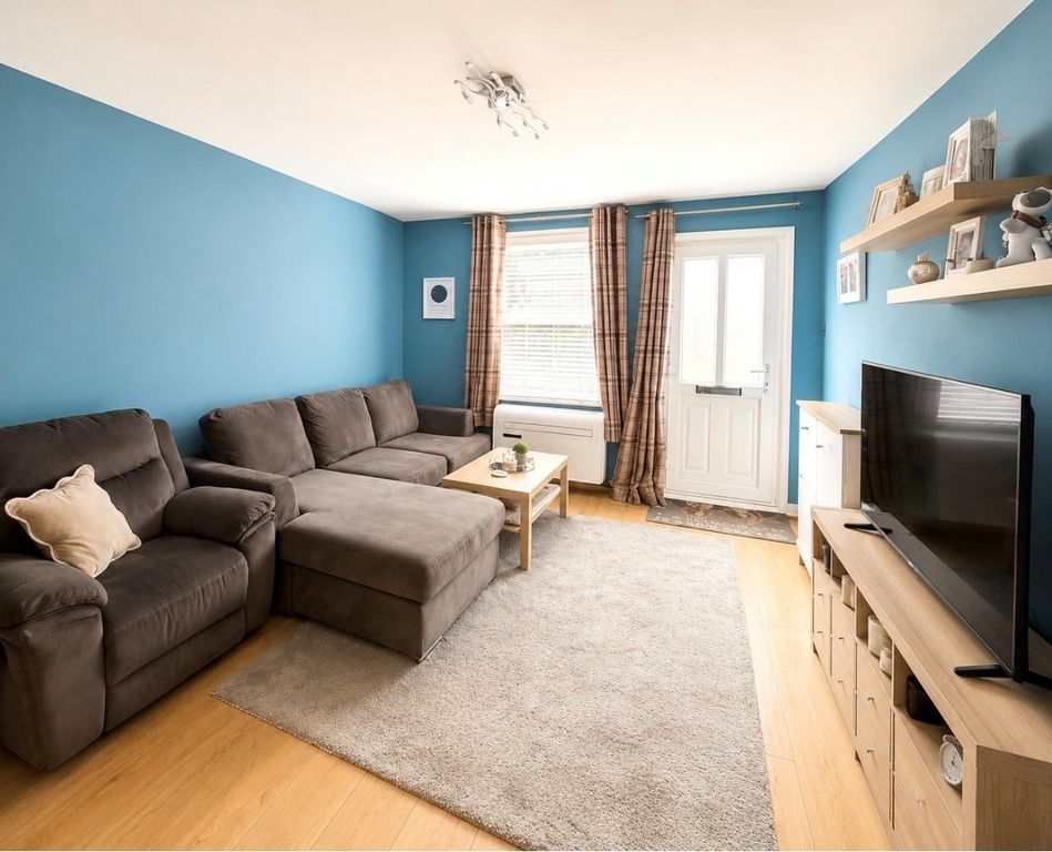 Property photo 3 of 15
