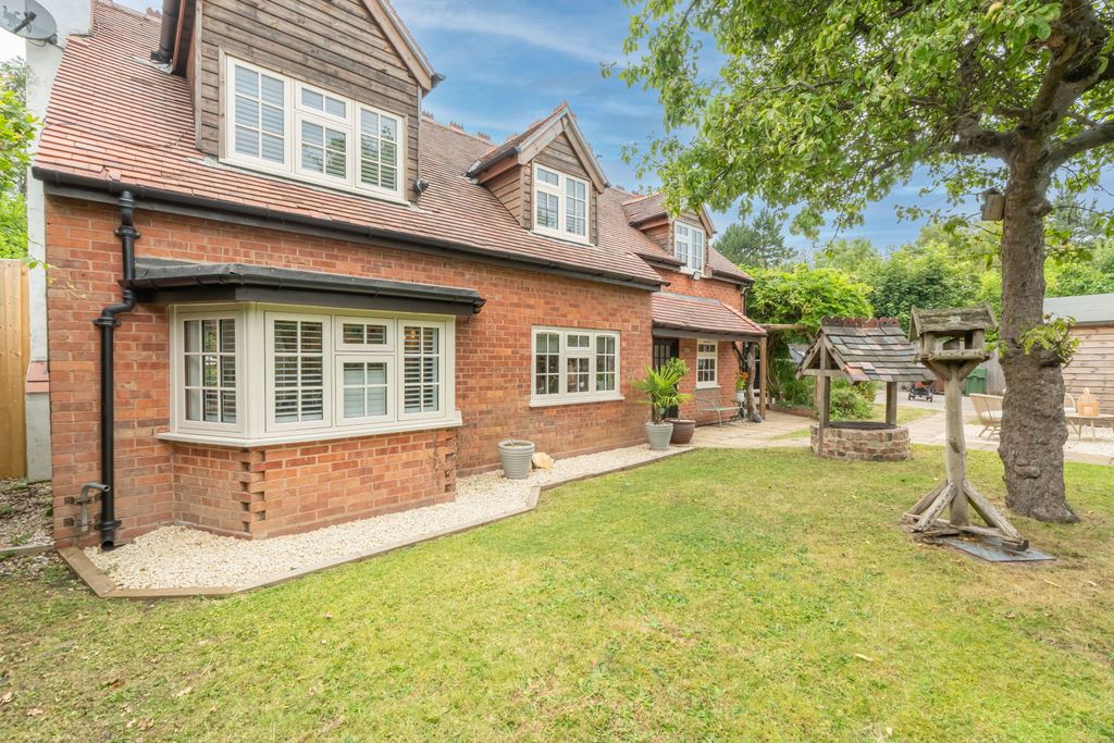 Property photo 1 of 60