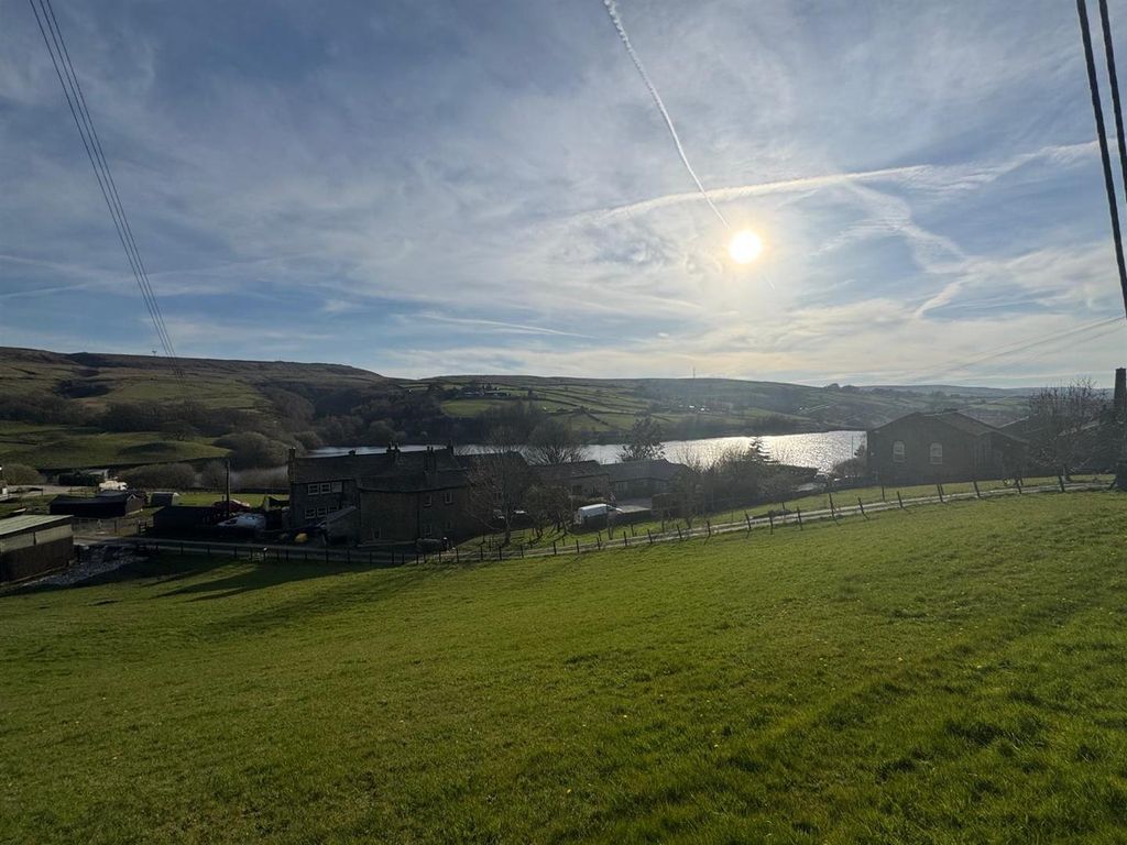 Property photo 2 of 17 View