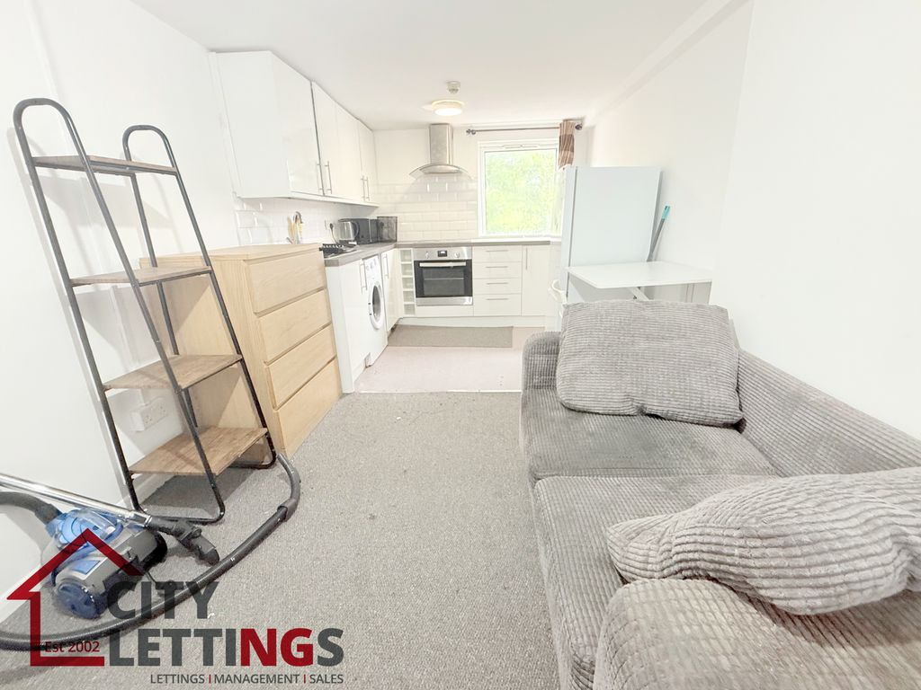 Property photo 1 of 3