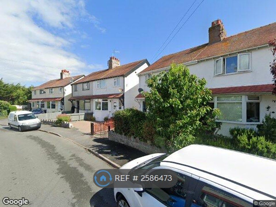 Property photo 2 of 13