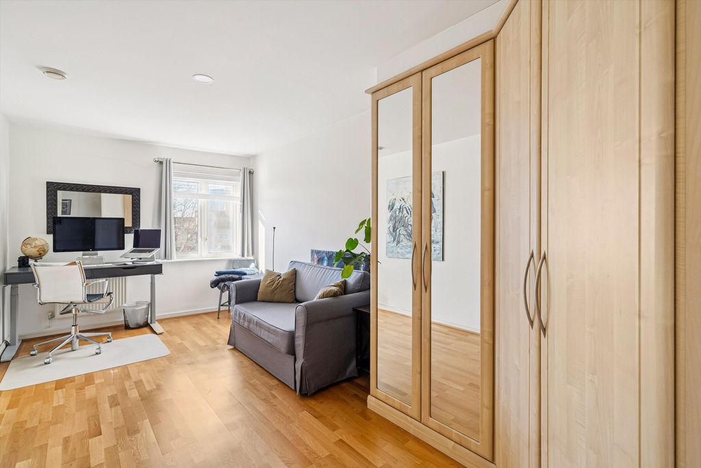 Property photo 3 of 15 Image