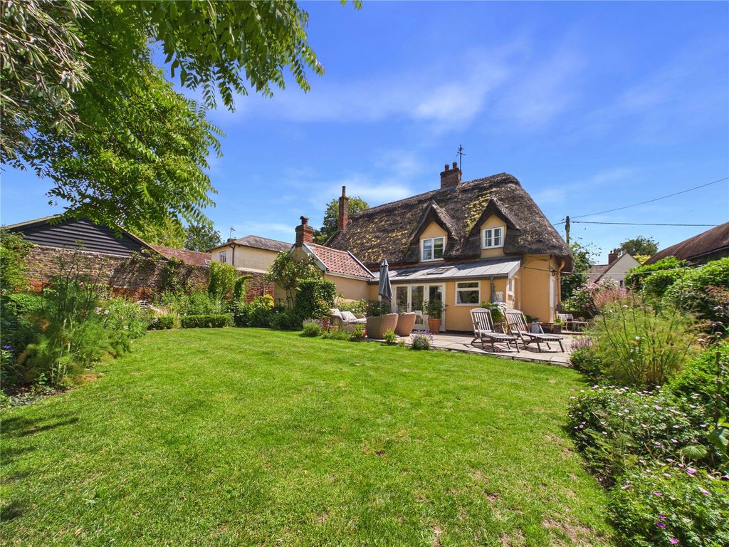 Property photo 2 of 25 Picture No. 36
