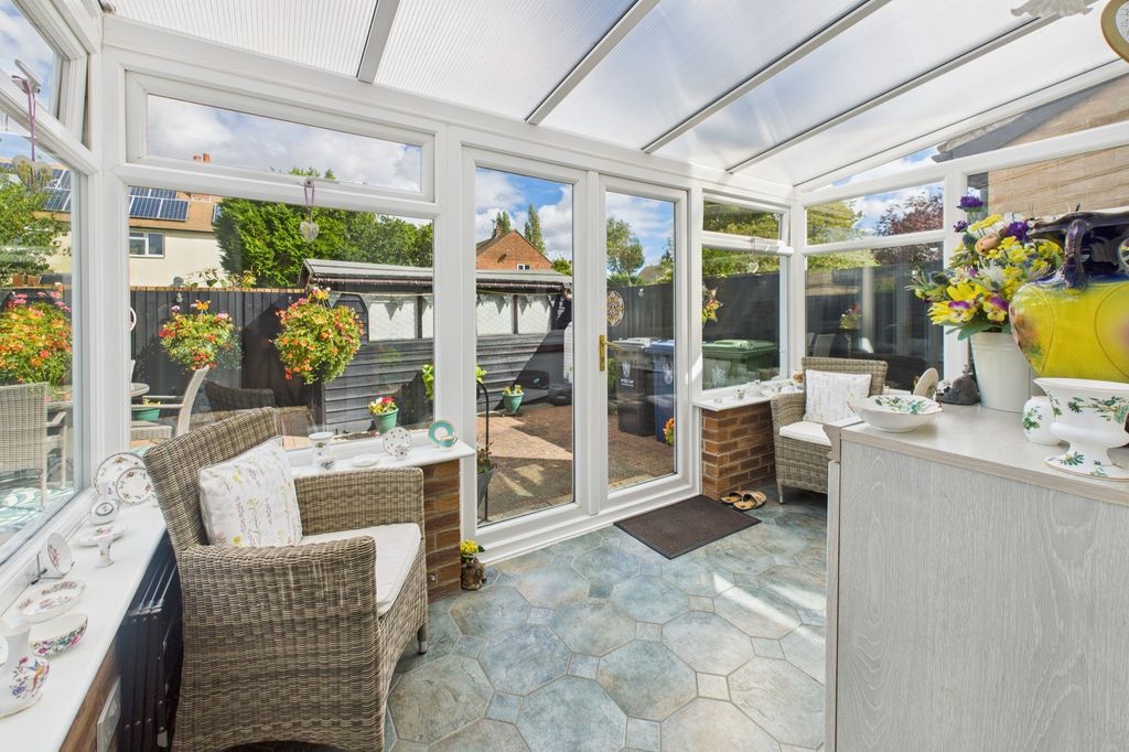 Property photo 2 of 26 Cam02519G0-Pr0339-Still015