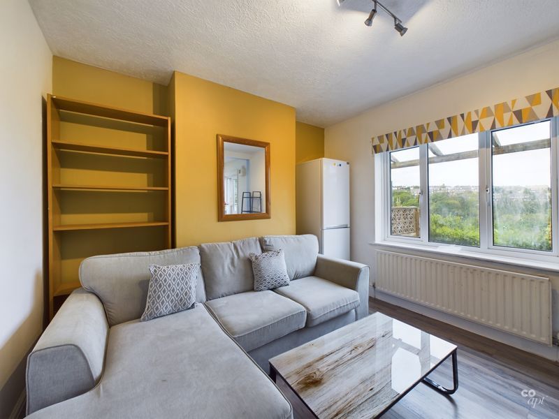 Property photo 1 of 9 Photo 9