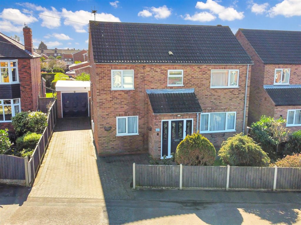 Property photo 1 of 21 Elevated Front Aspect 248