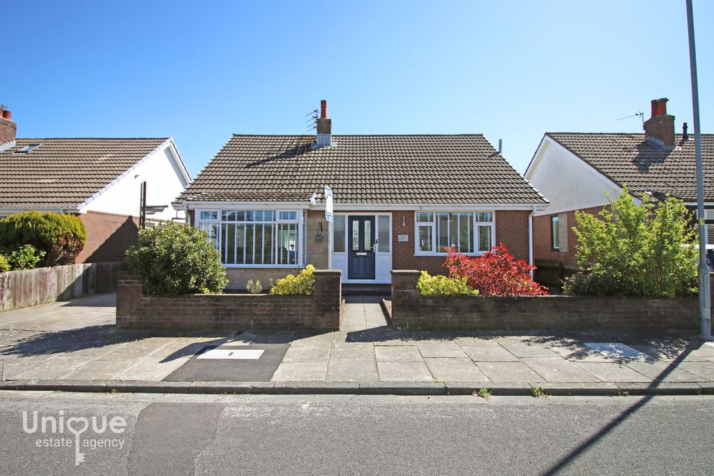 Property photo 1 of 27