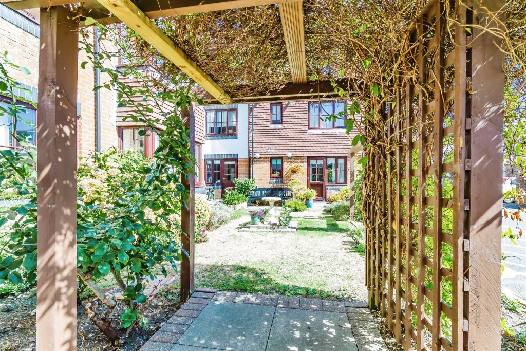 Property photo 2 of 46