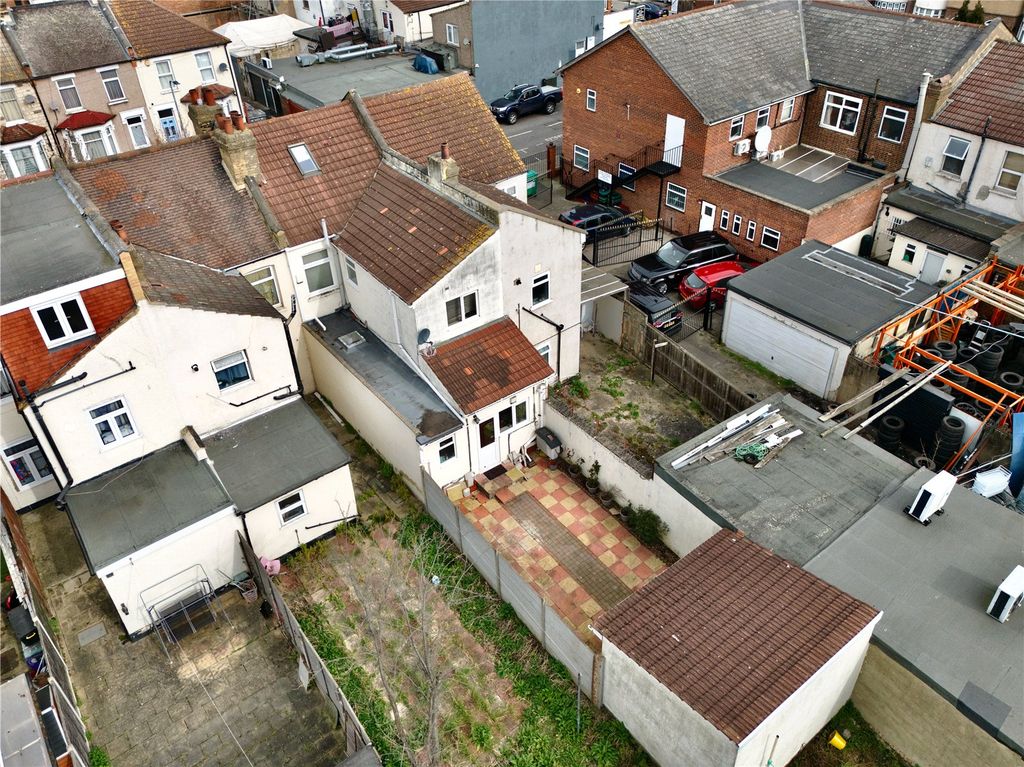 Property photo 2 of 23 Picture No. 07