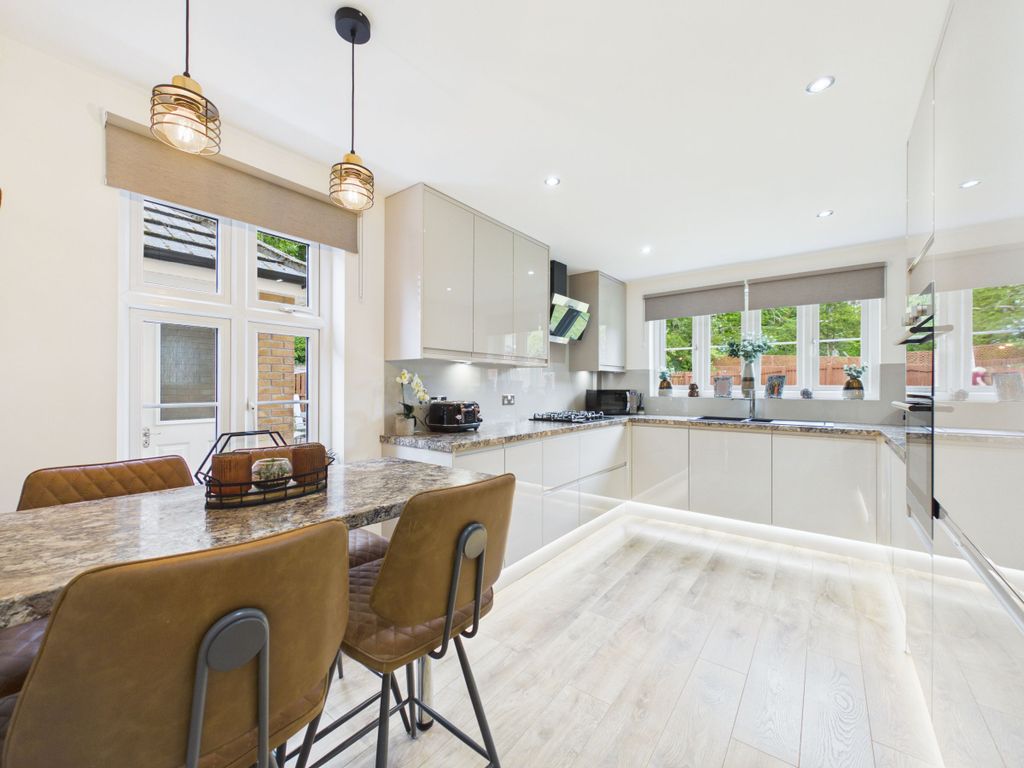 Additional image 6 of 5 bed detached house for salePhilips Wynd, Hamilton ML3