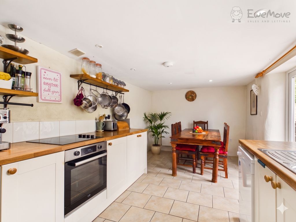 Property photo 3 of 16 Ewemove Tiverton - 2A High Street Bampton