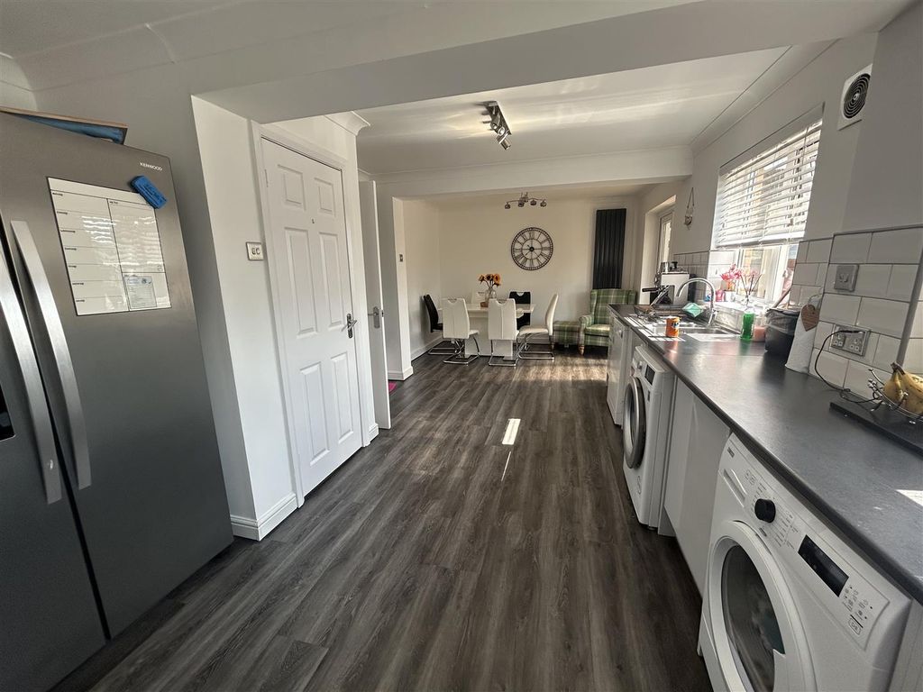 Property photo 3 of 27 Open Plan Kitchen/Diner