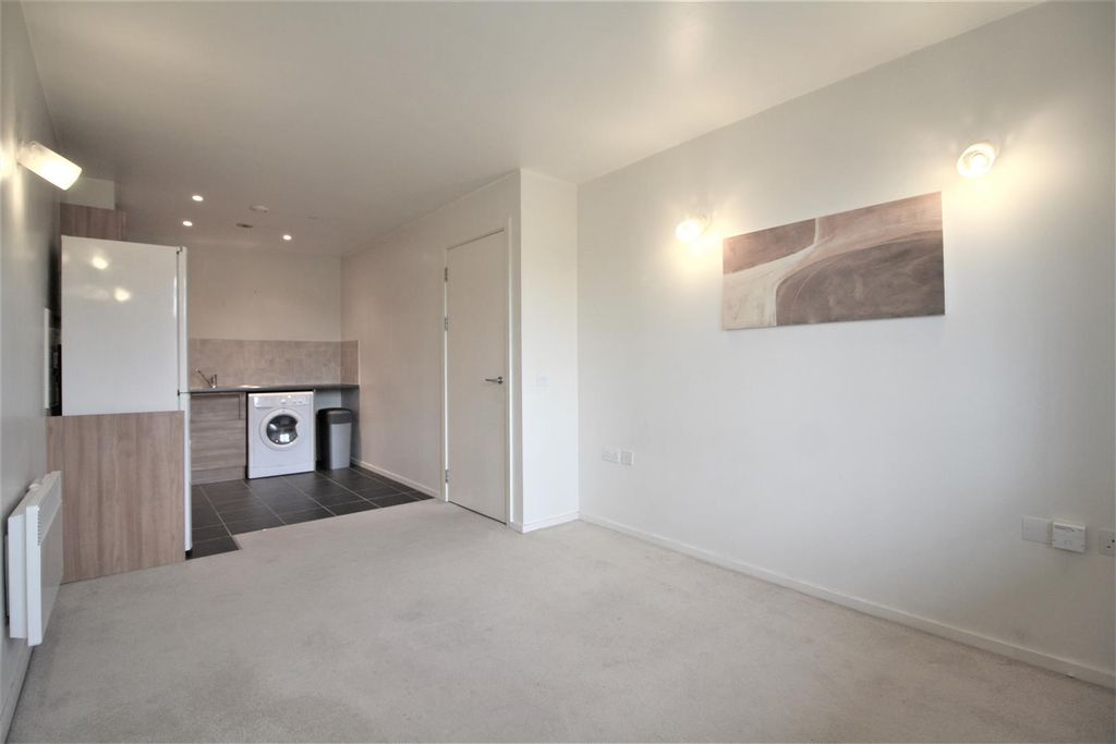 Property photo 3 of 9 Reception 2.Jpg