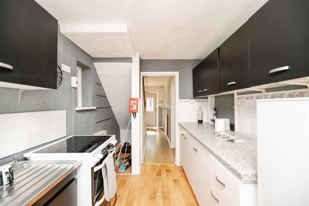 Property photo 2 of 16