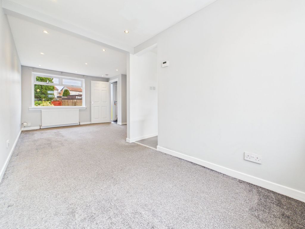 Property photo 3 of 28